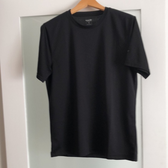 Set of (5) Old Navy men’s workout T-shirts - Picture 2 of 4